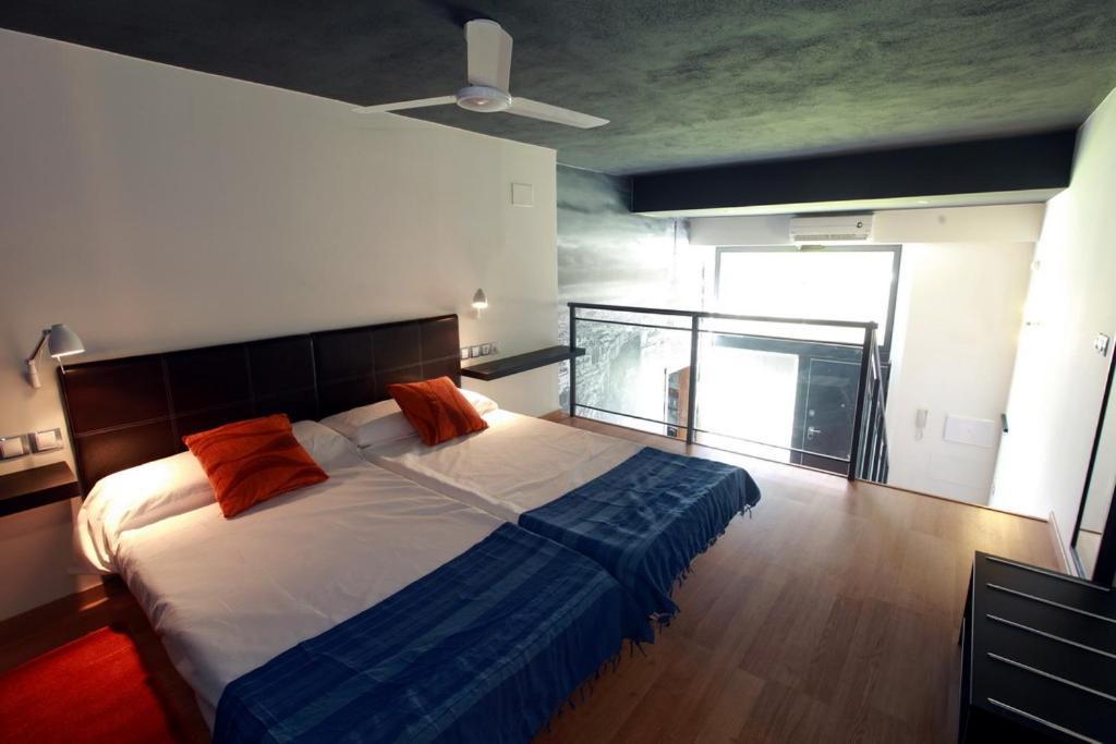 Alojamiento Ciudad Las Artes Valence Chambre photo